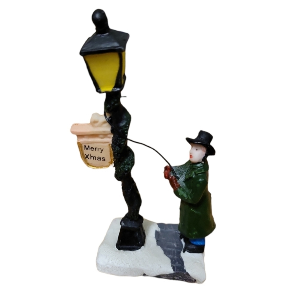 Lamplighter Merrt X'mas figurine